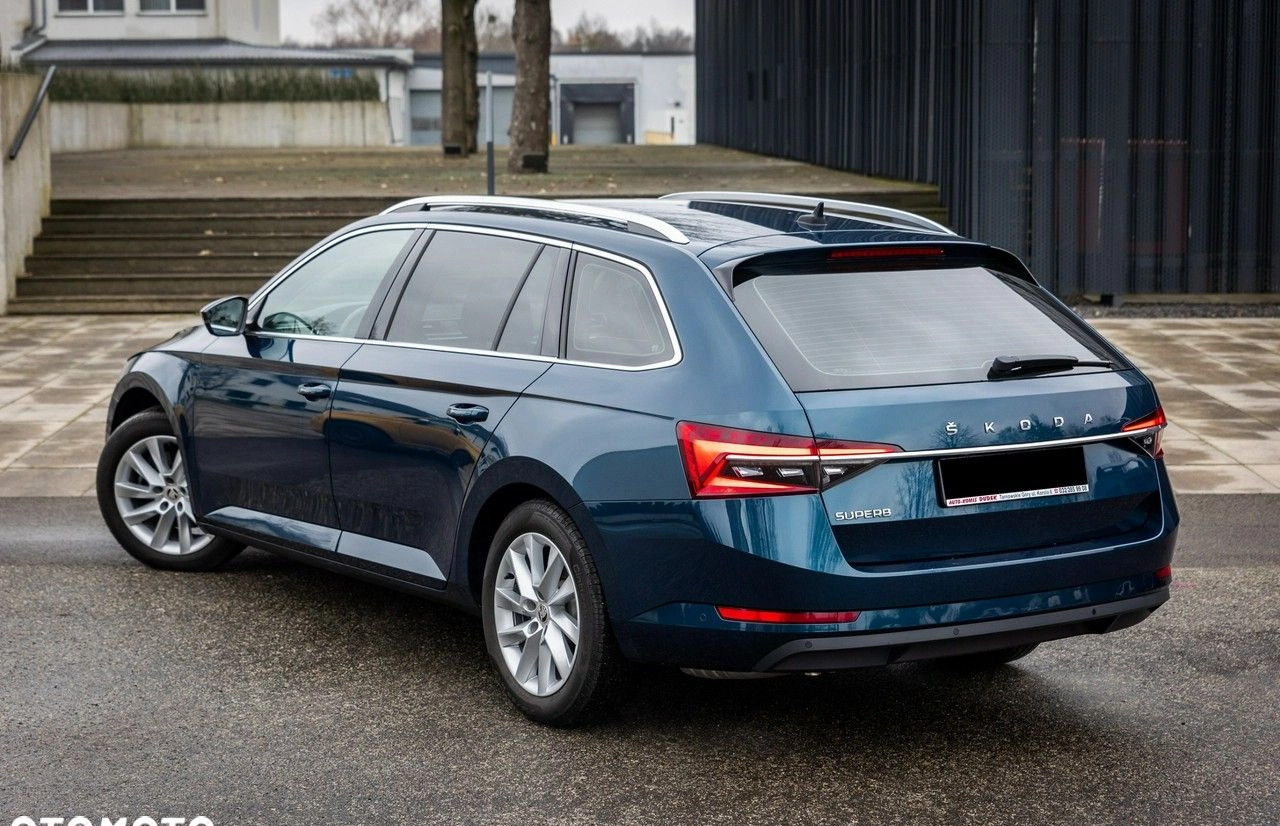 Skoda Superb cena 107777 przebieg: 98000, rok produkcji 2020 z Zawadzkie małe 562
